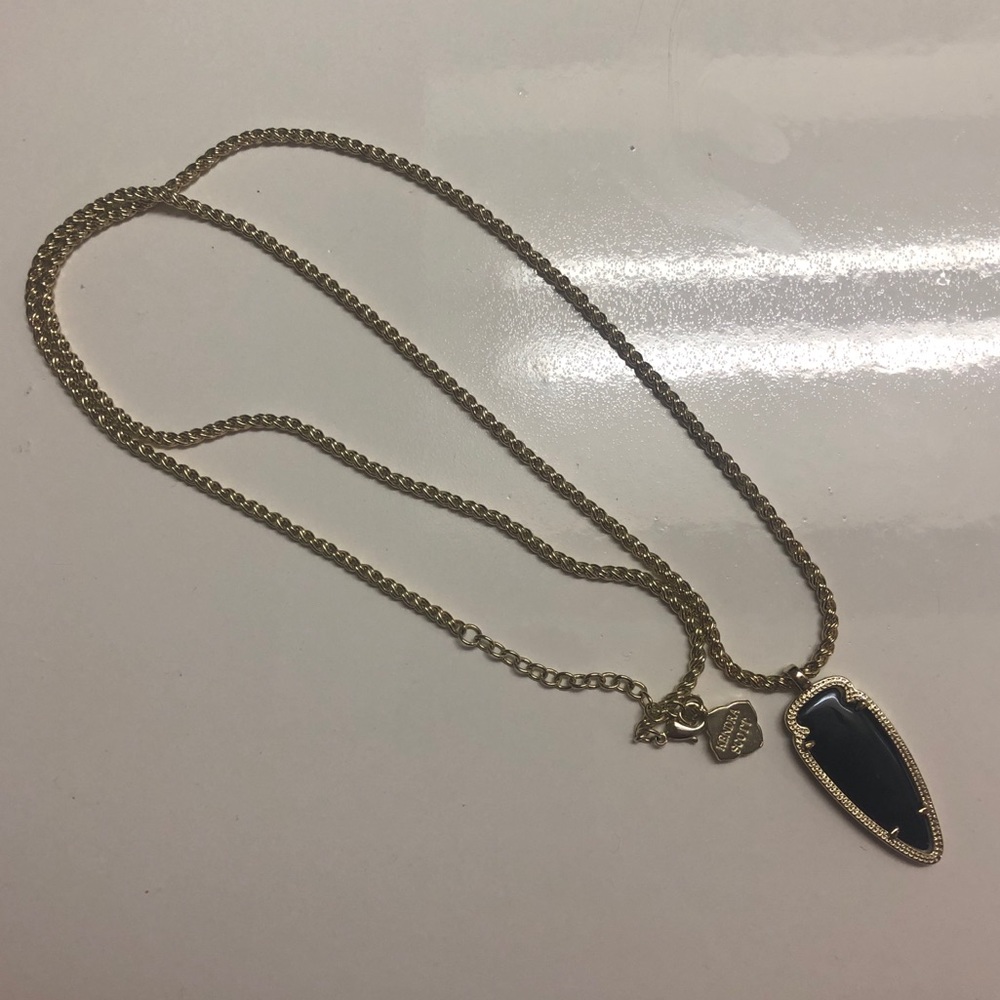 Kendra Scott Classic Arrow Pendant Necklace